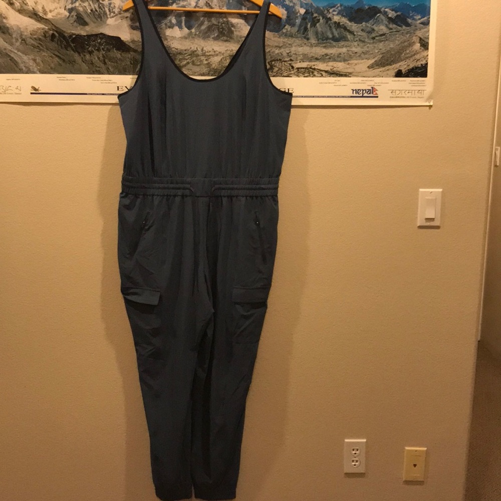 Athleta Jumper